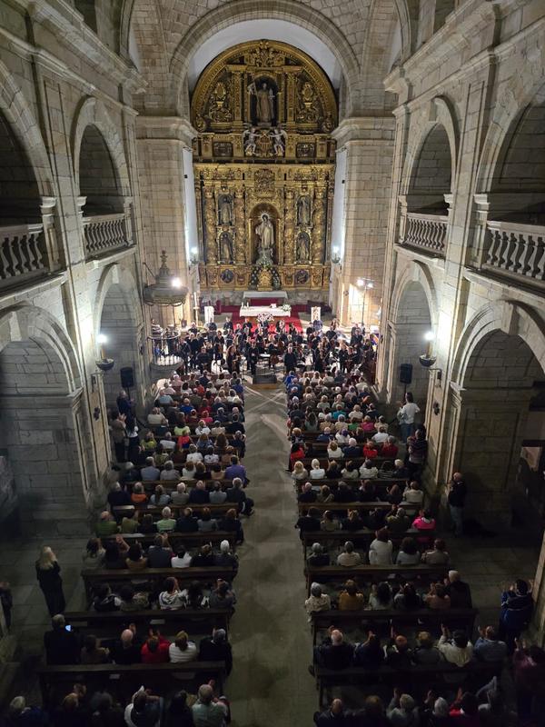 O Coro Crecente nun concerto