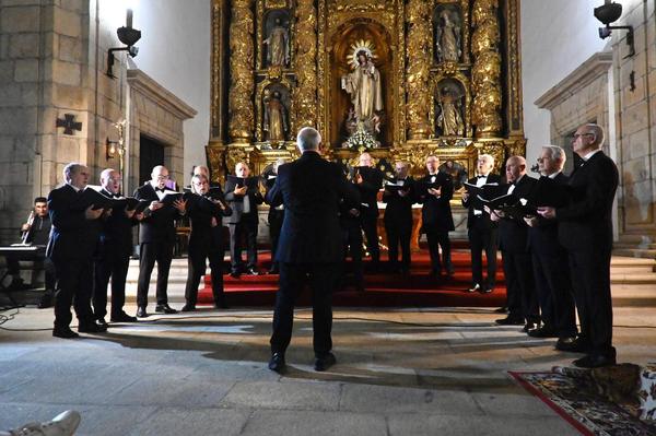 O Coro Crecente nun concerto