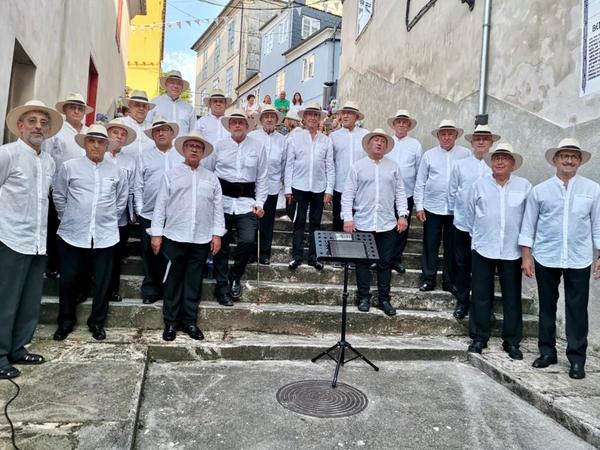O Coro Crecente nun concerto