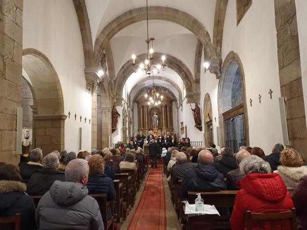 O Coro Crecente nun concerto